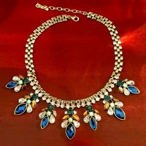 Statement necklace